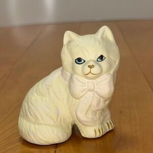 Vintage ST Cat Figurine – Pale Yellow Kitten w/ Blue Eyes Chalkware Style 3"